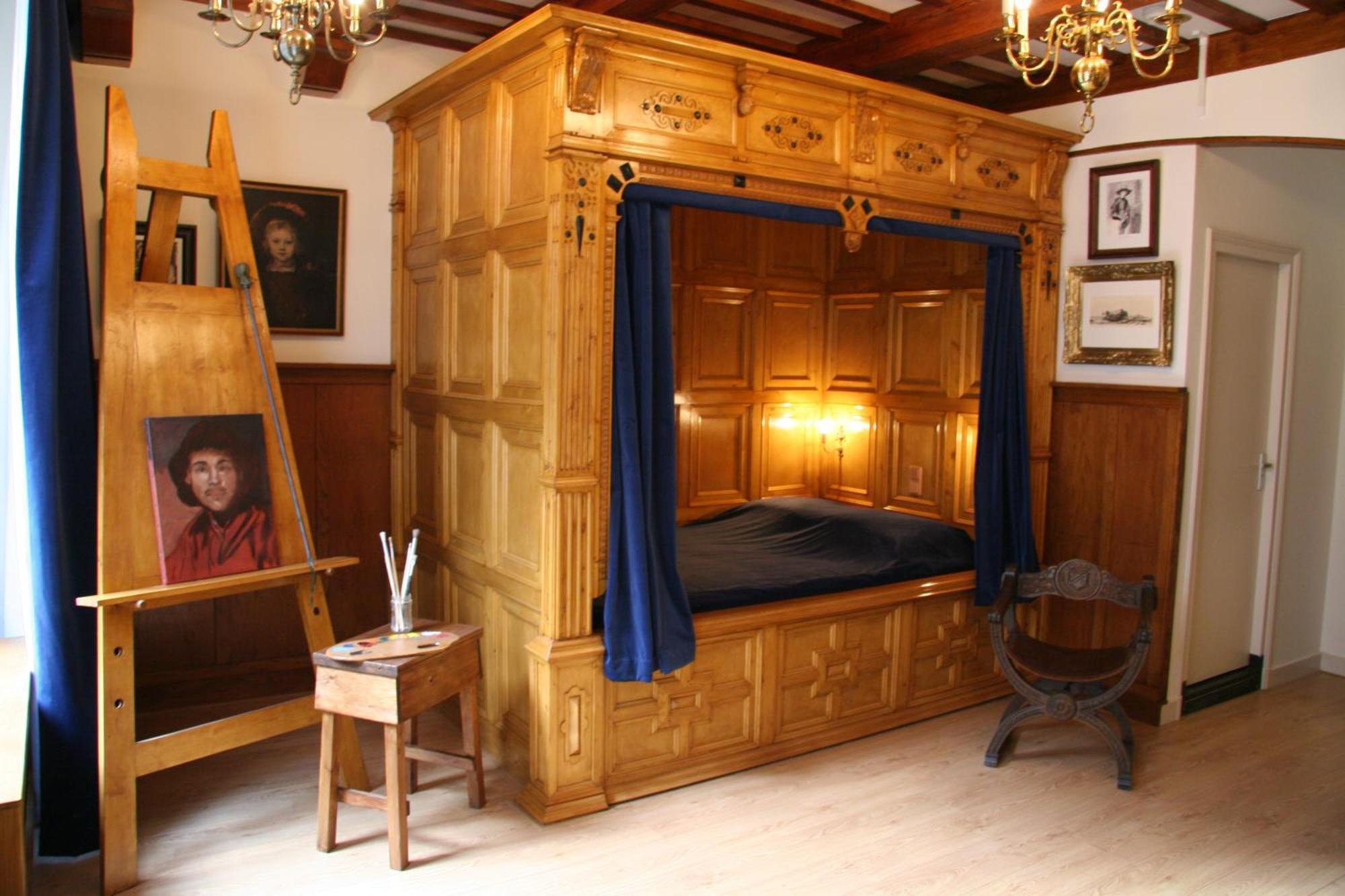 Hotel Nieuw Minerva 3*